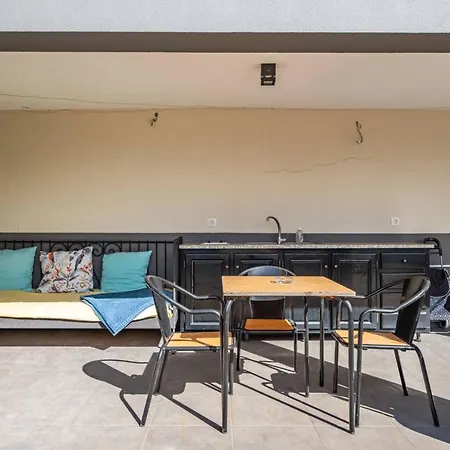 Apartment Tornos