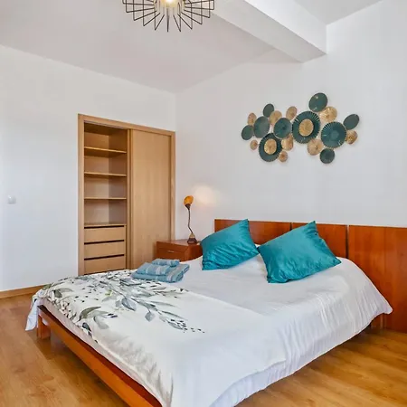 Apartment Tornos *