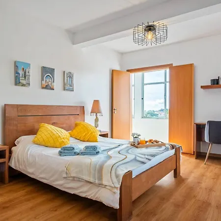 Apartment Tornos